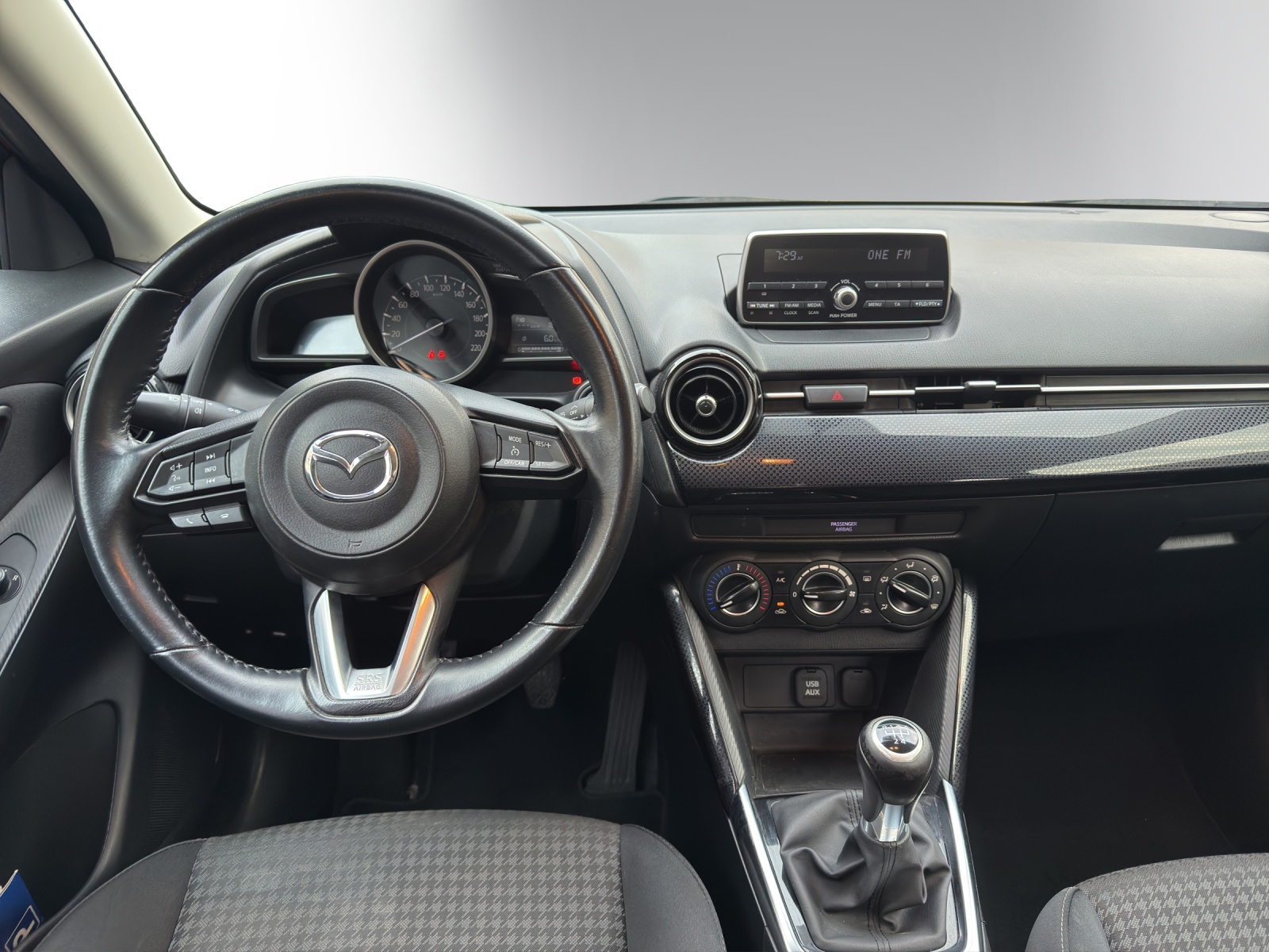MAZDA 2 G 90 Ambition-image-7