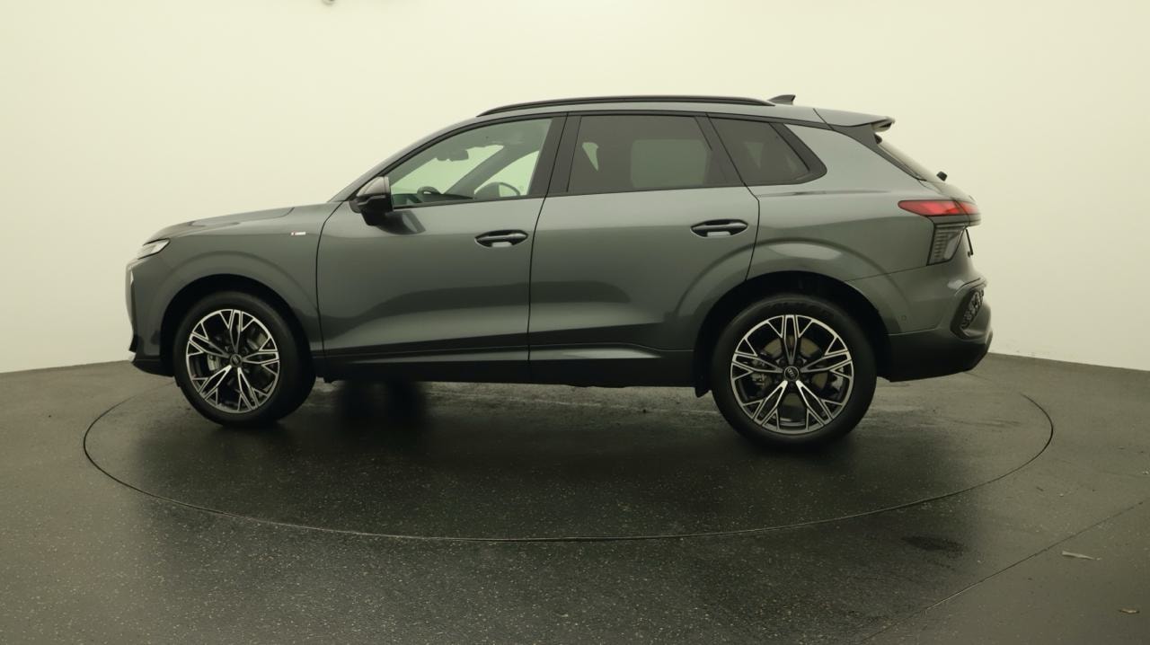 AUDI Q3 SUV TFSI quattro 195 kW S tronic-showroom-element-1
