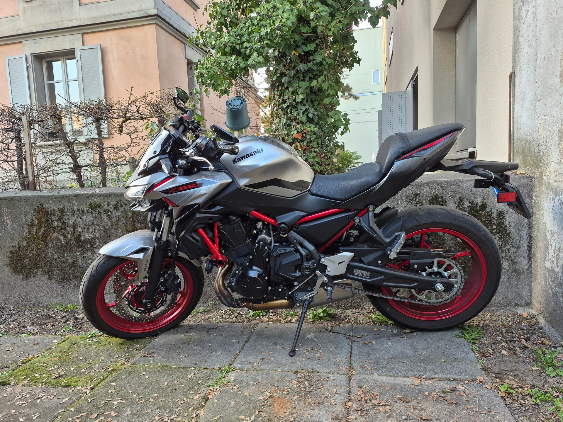 KAWASAKI Z 650 (35kW)-image-0
