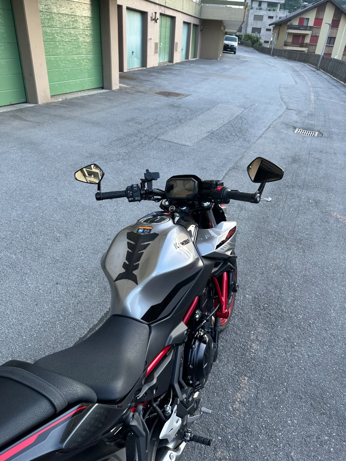 KAWASAKI Z 650 (35kW)-image-2