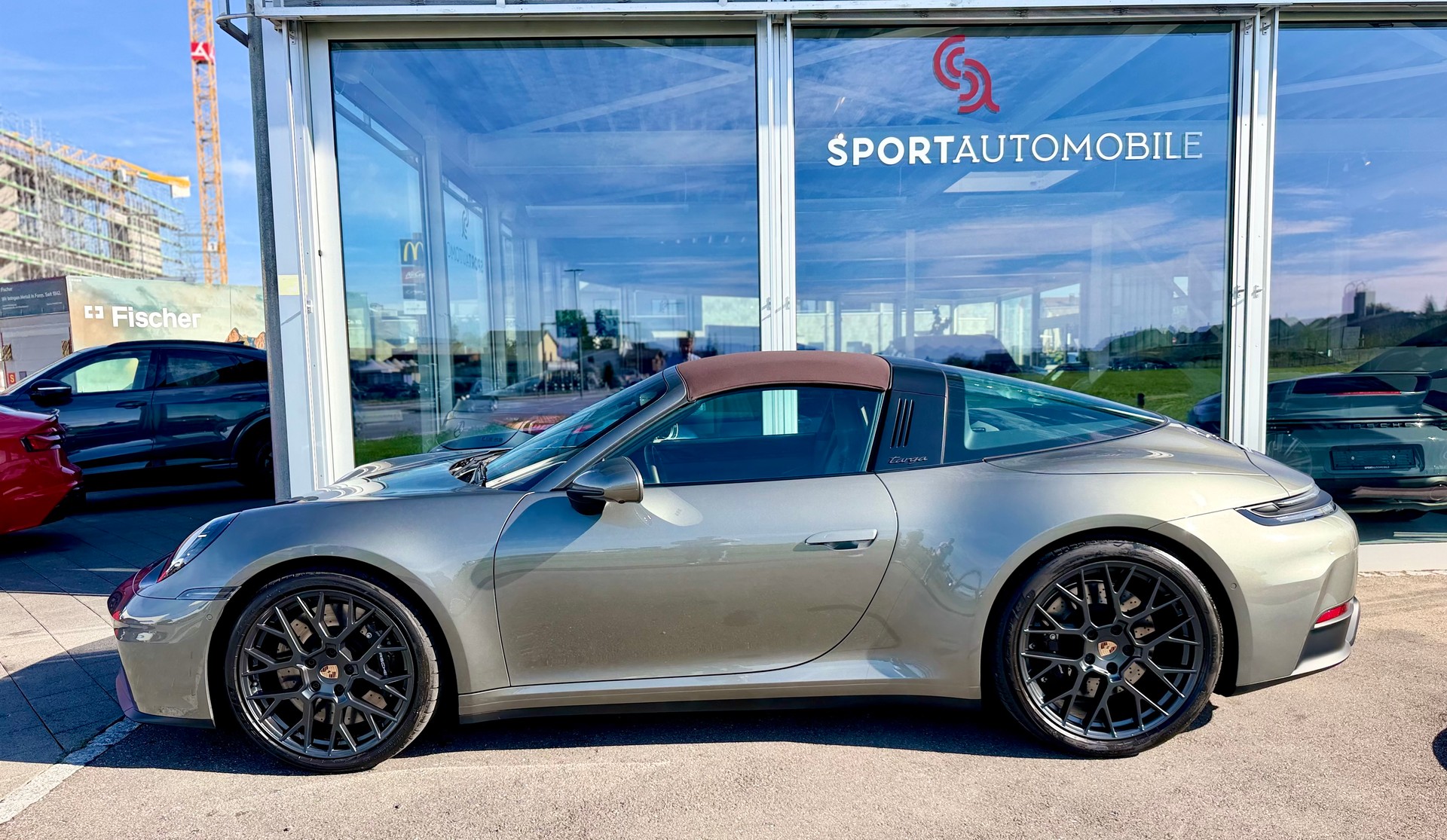 PORSCHE 911 Carrera 4 Cabriolet GTS PDK-image-8