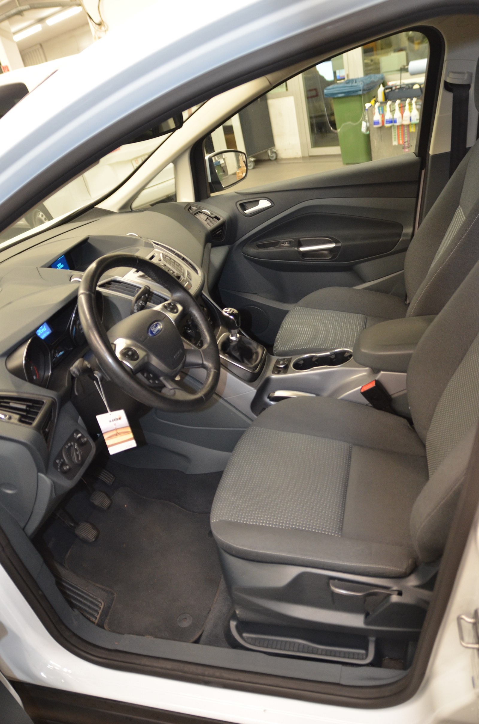 FORD C-Max 1.0 SCTi Winner-image-6
