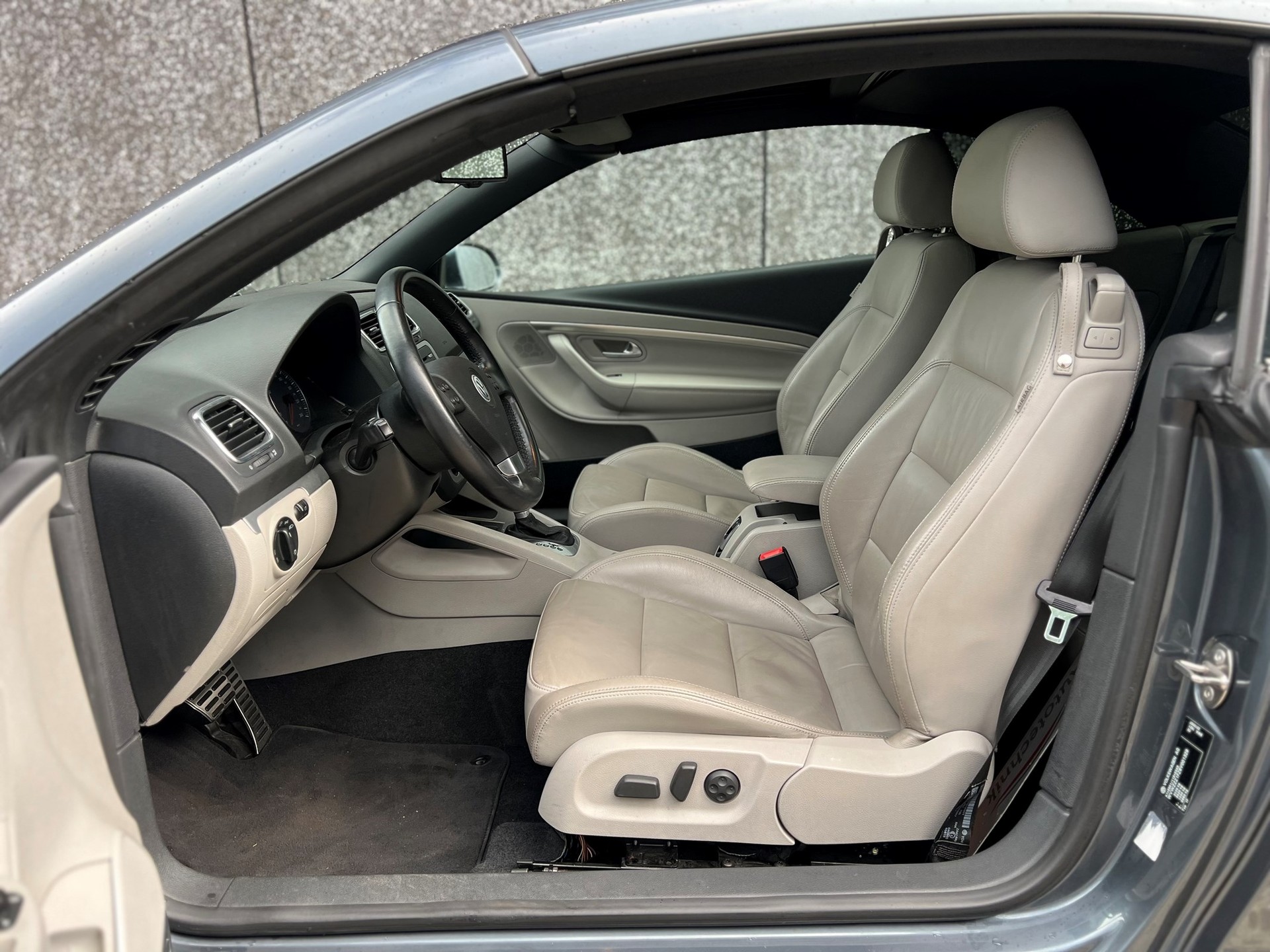 VW Eos 2.0 FSI Turbo Fashion DSG-showroom-element-3
