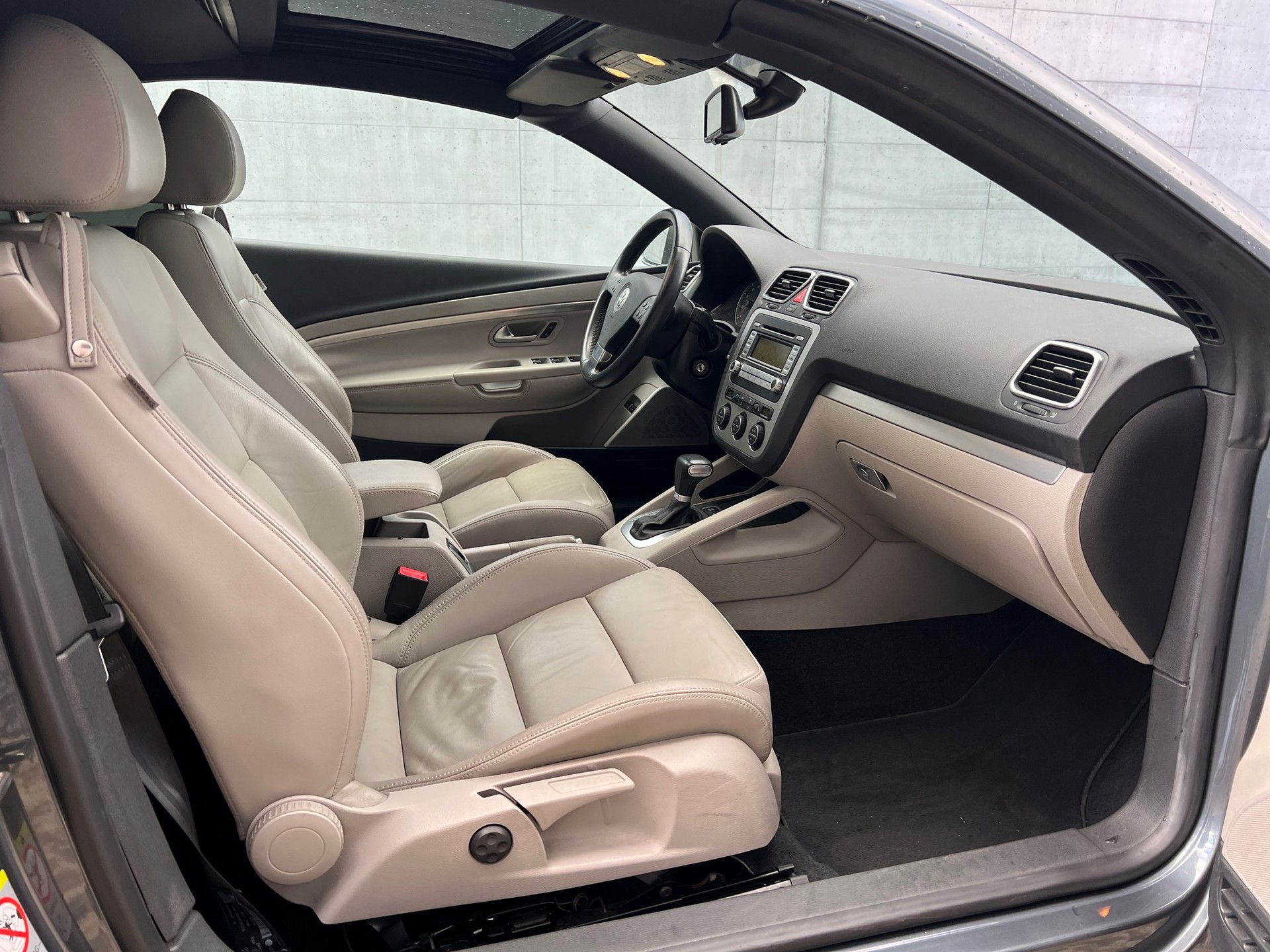 VW Eos 2.0 FSI Turbo Fashion DSG-image-4