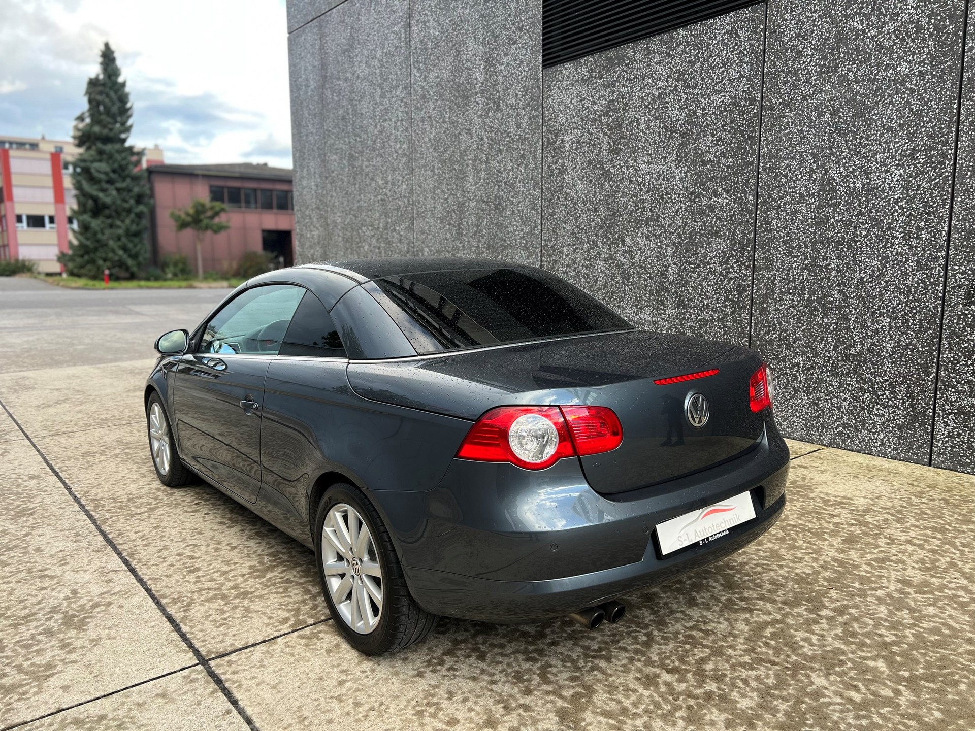 VW Eos 2.0 FSI Turbo Fashion DSG-image-8