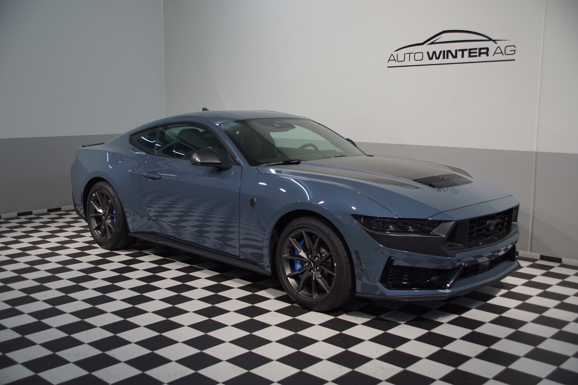 FORD Mustang Dark Horse Vapor Blue CH-Fahrzeug-showroom-element-2