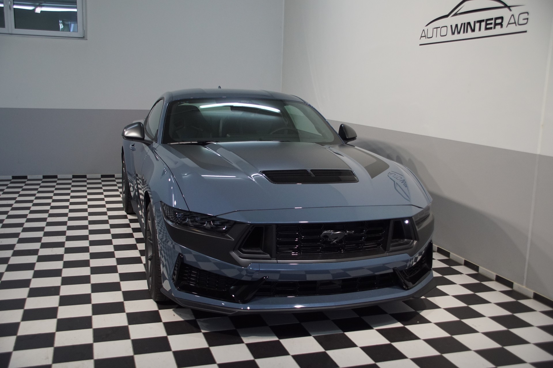 FORD Mustang Dark Horse Vapor Blue CH-Fahrzeug-showroom-element-1