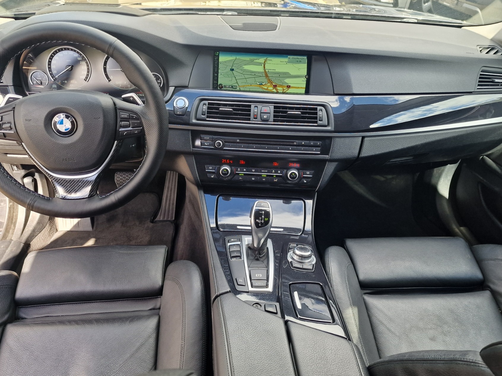 BMW 520d Touring Steptronic-image-10