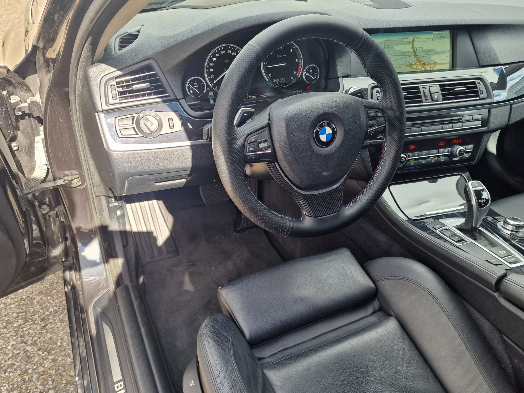 BMW 520d Touring Steptronic-image-9