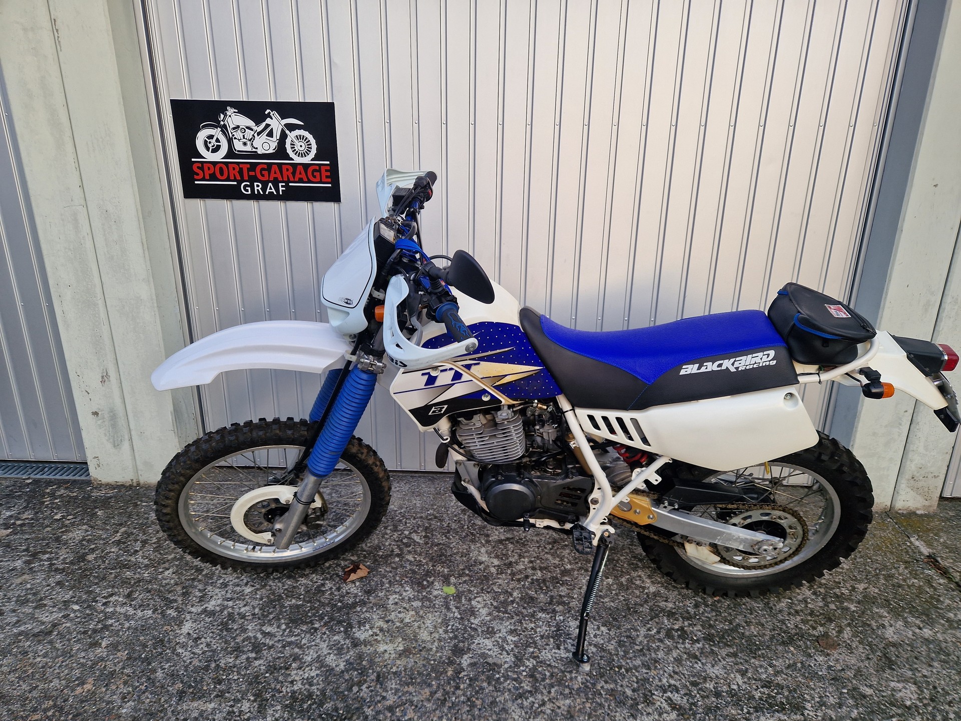 YAMAHA TT 350-image-1