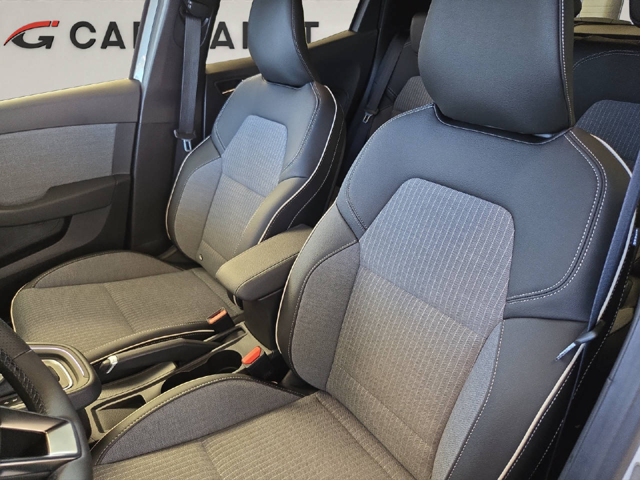 RENAULT CLIO techno E-TECH full hybrid 145-image-6