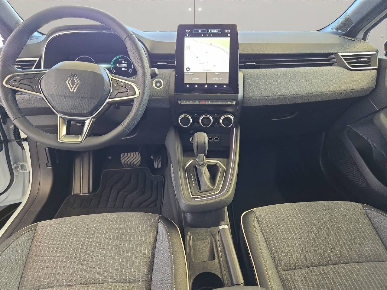 RENAULT CLIO techno E-TECH full hybrid 145-image-8