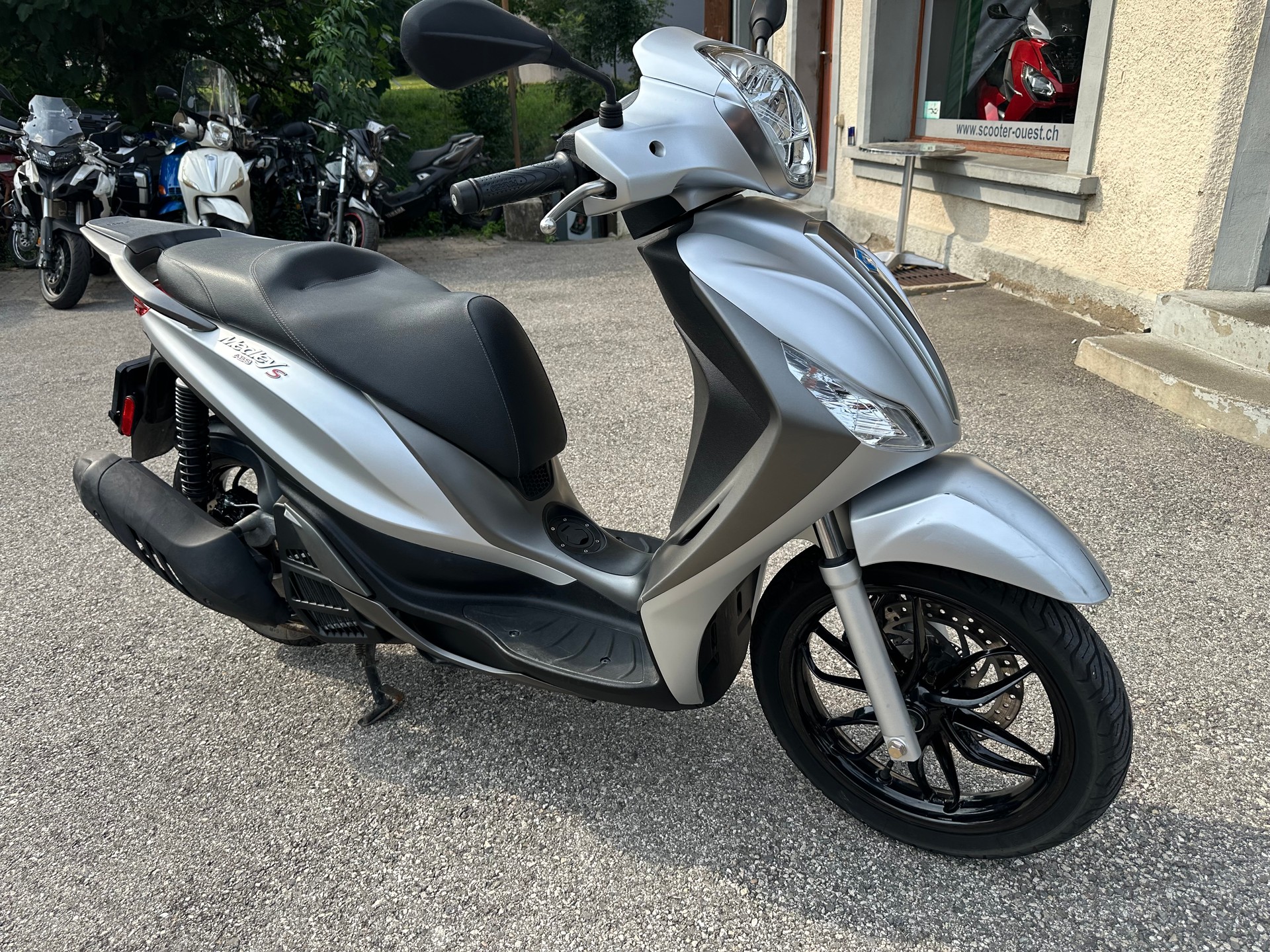 PIAGGIO Medley 125 iGet Special Edition ABS-image-0