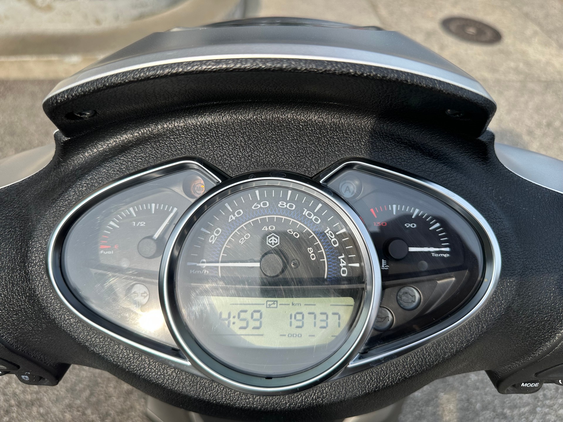 PIAGGIO Medley 125 iGet Special Edition ABS-image-7