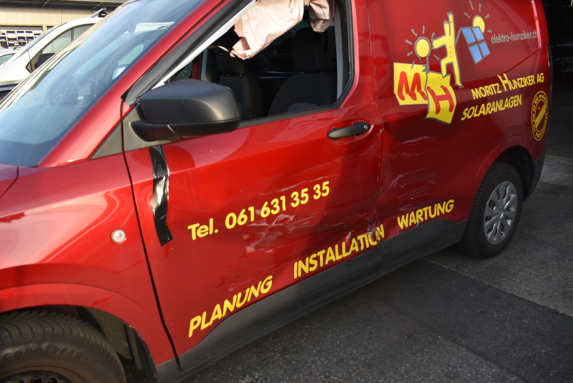 FORD Transit Courier Van 1.0 EcoBoost Trend-image-10