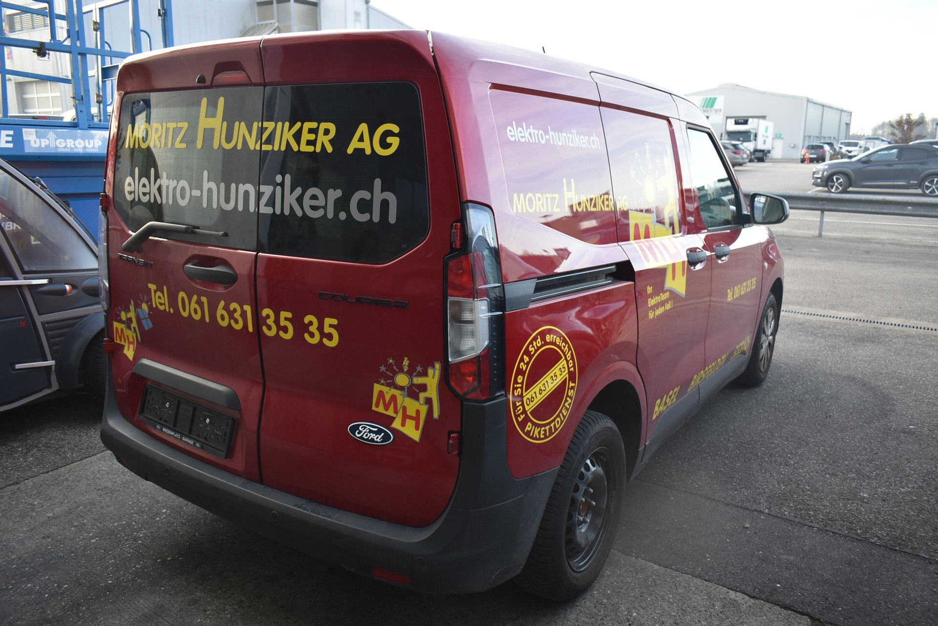 FORD Transit Courier Van 1.0 EcoBoost Trend-image-6