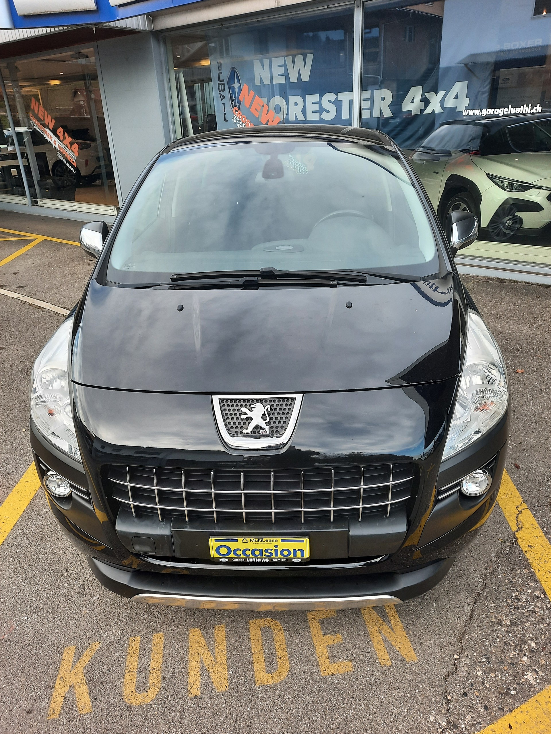 PEUGEOT 3008 1.6 16V T Swiss Edition-image-1