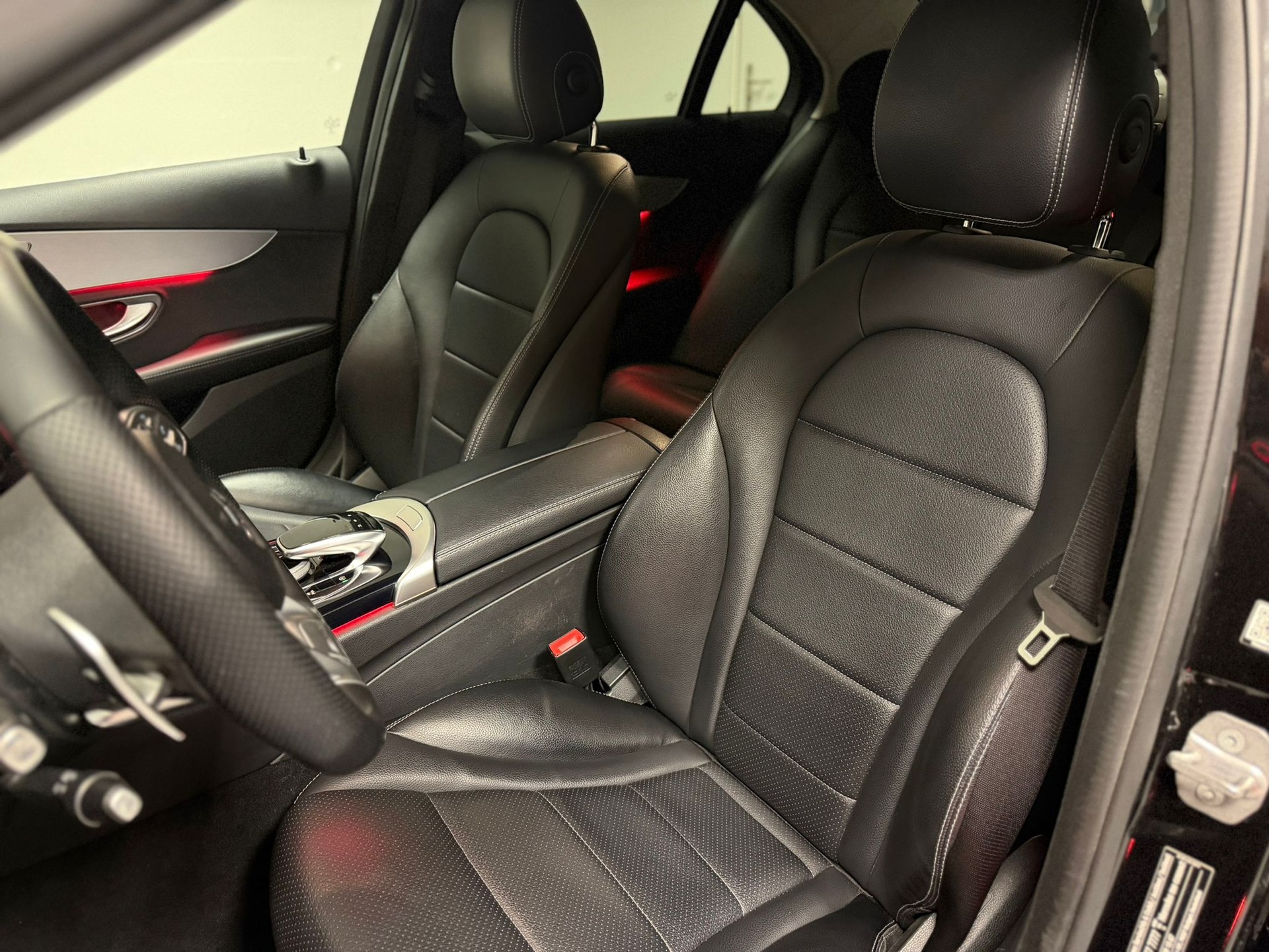 MERCEDES-BENZ C 180 Avantgarde 9G-Tronic-image-15