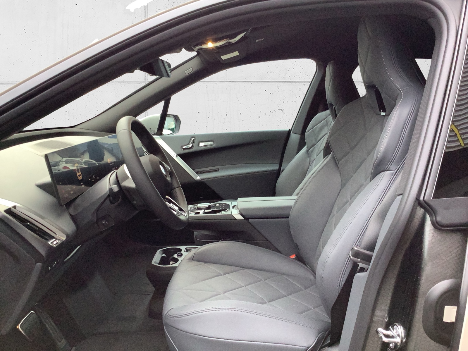 BMW iX xDrive45 M Sport Pro-image-11