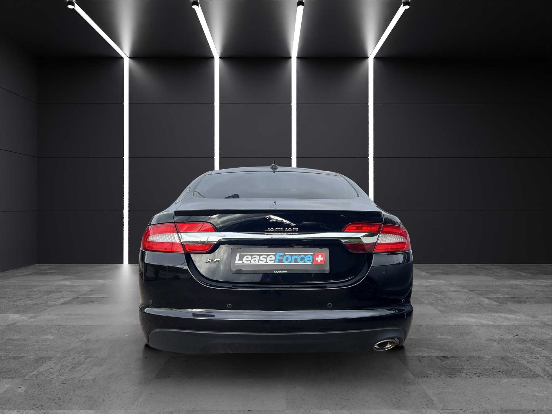 JAGUAR XF 2.2d-image-4