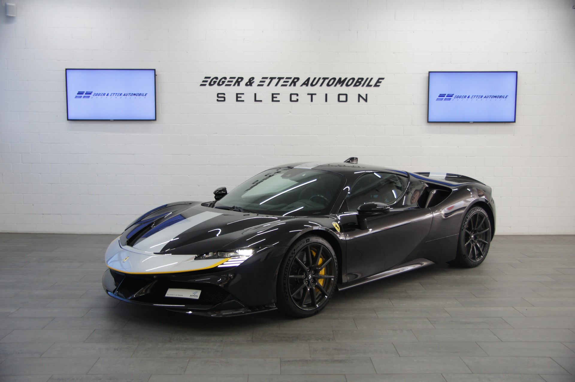 FERRARI SF90 Stradale-showroom-element-1