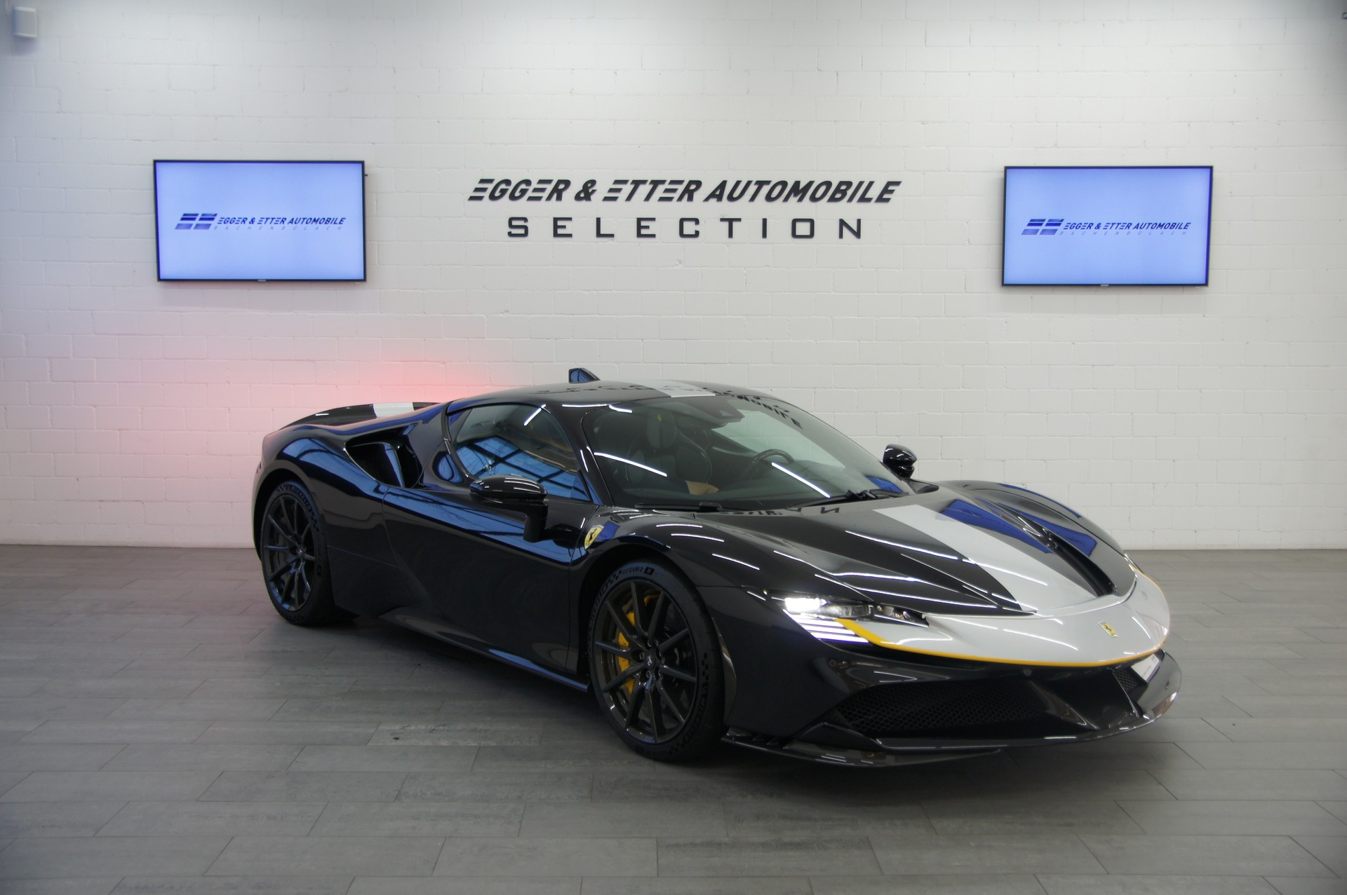FERRARI SF90 Stradale-showroom-element-2
