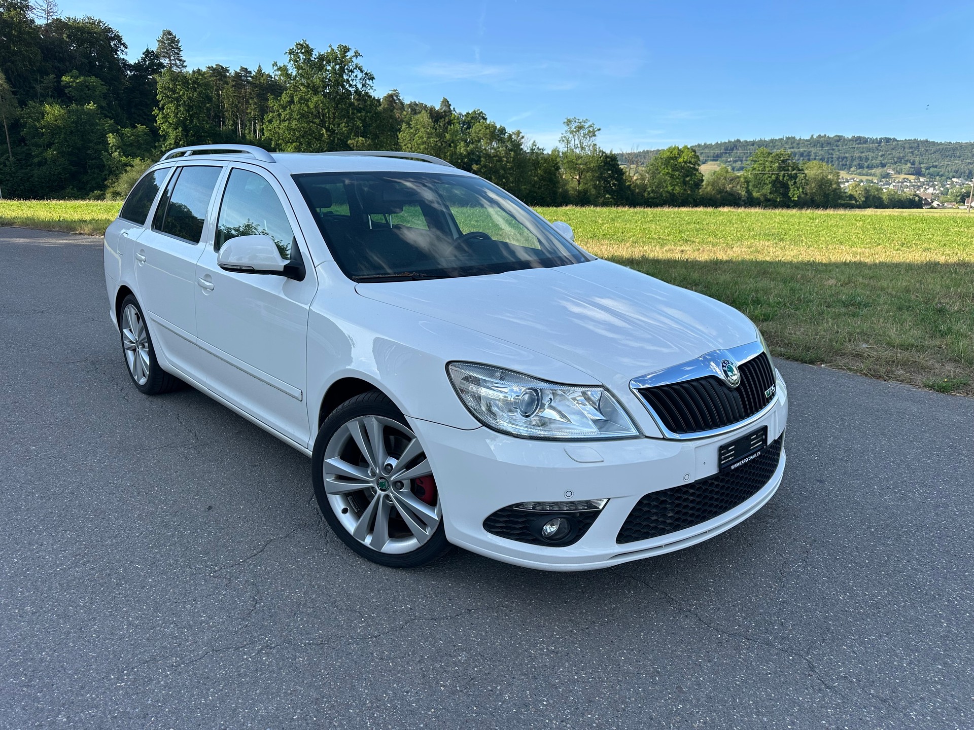 SKODA Octavia Combi 2.0 TSI RS mit neuen Steuerkette!!!-showroom-element-2