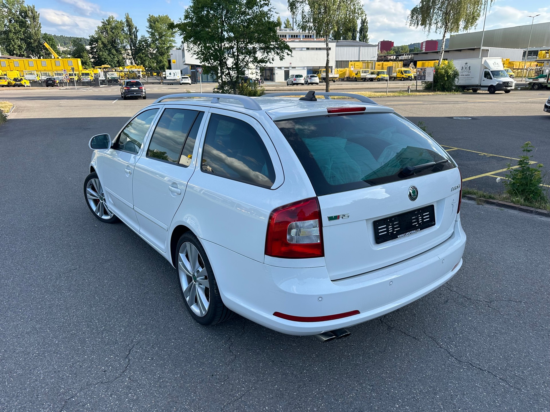 SKODA Octavia Combi 2.0 TSI RS mit neuen Steuerkette!!!-showroom-element-3