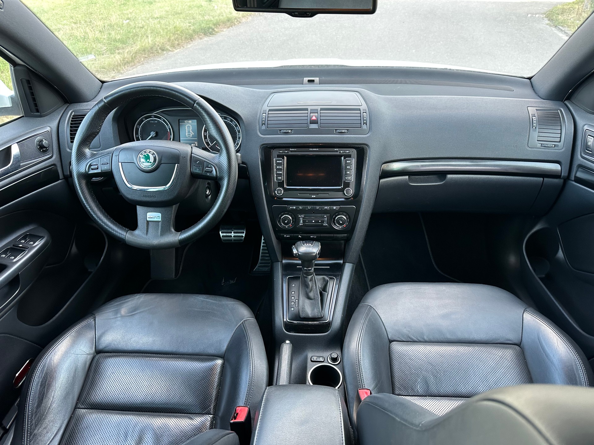SKODA Octavia Combi 2.0 TSI RS mit neuen Steuerkette!!!-image-7