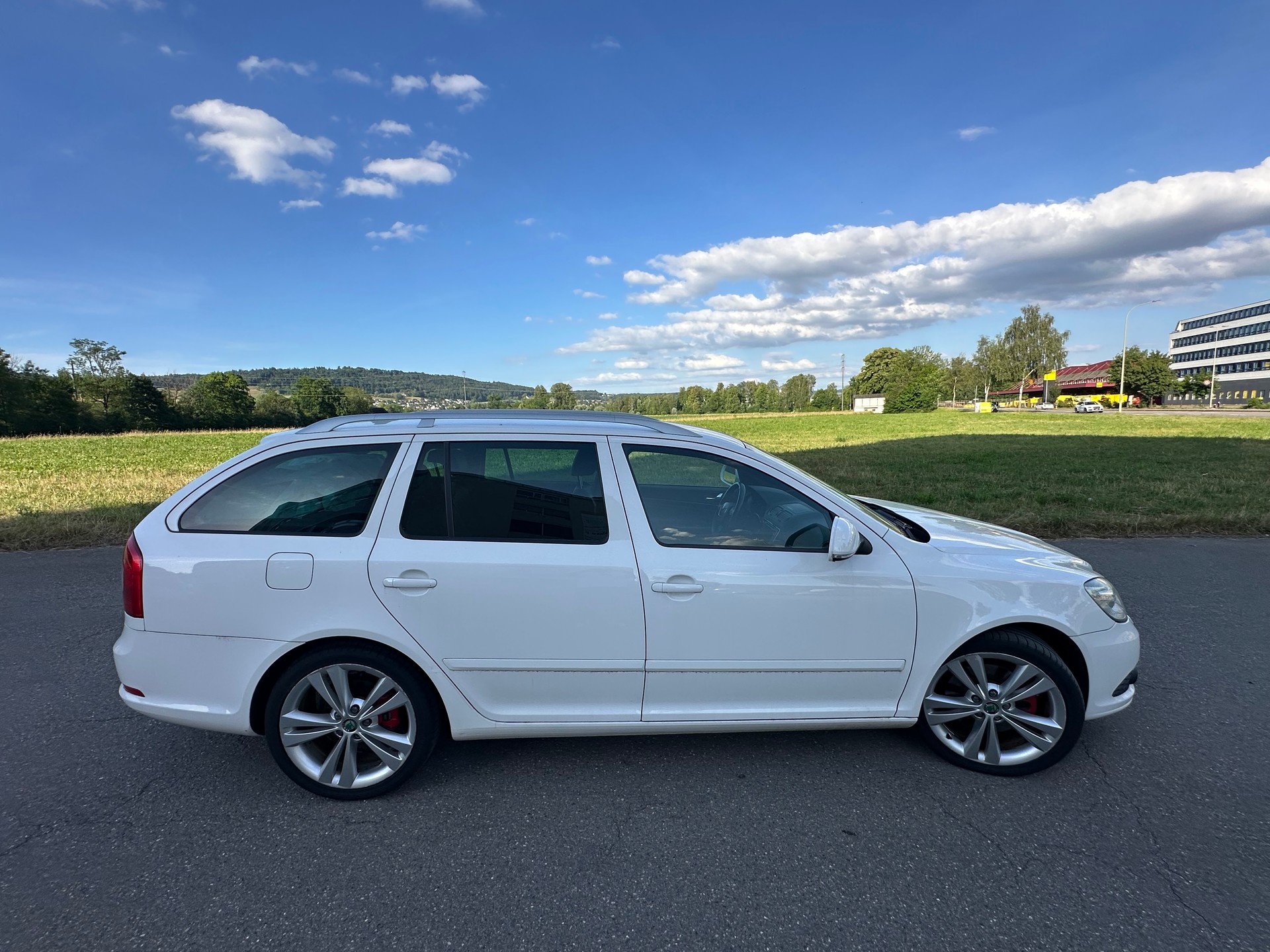 SKODA Octavia Combi 2.0 TSI RS mit neuen Steuerkette!!!-image-4
