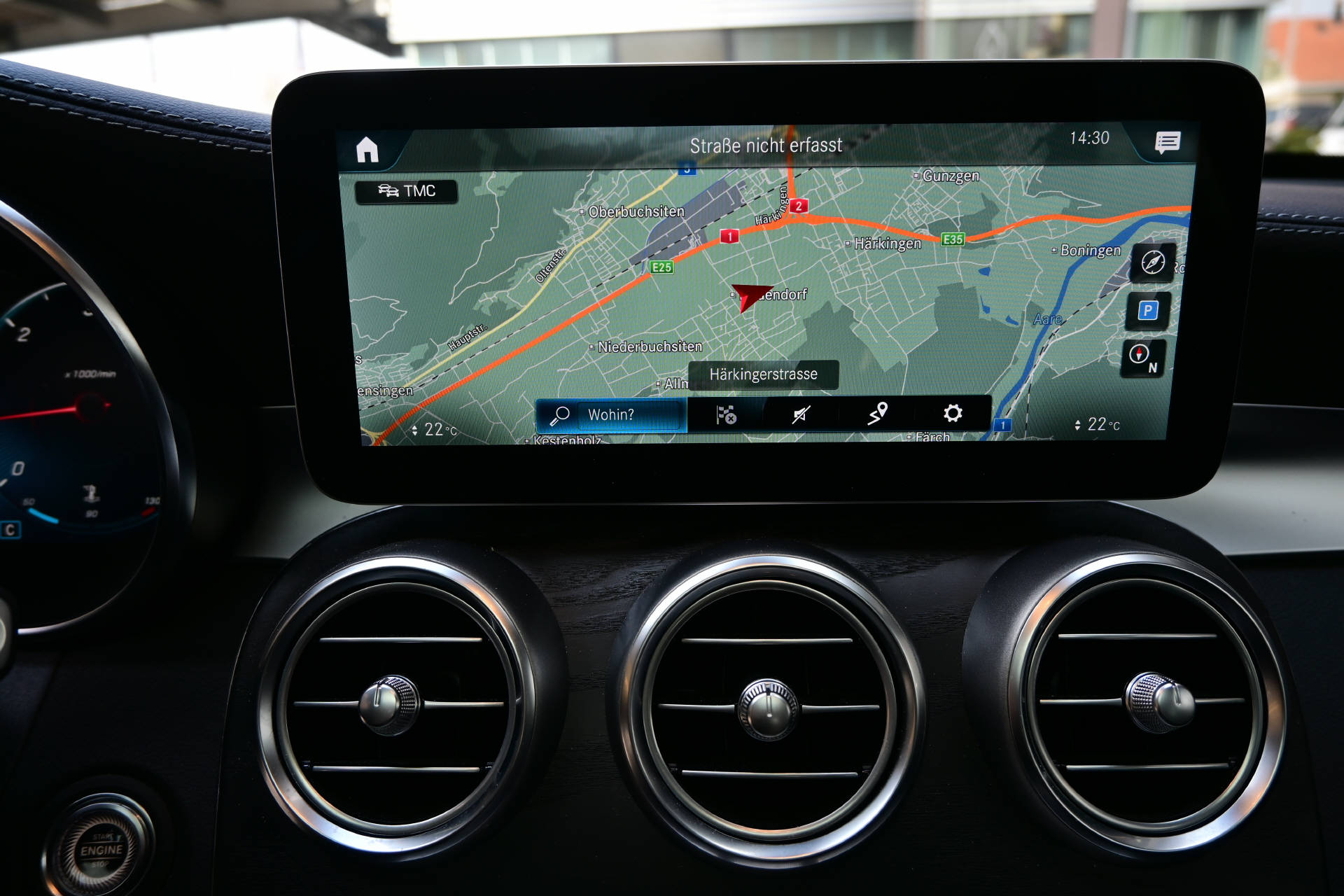 MERCEDES-BENZ GLC 300 d 4m Coupé AMG Line *AHK*LED*HUD*-image-21