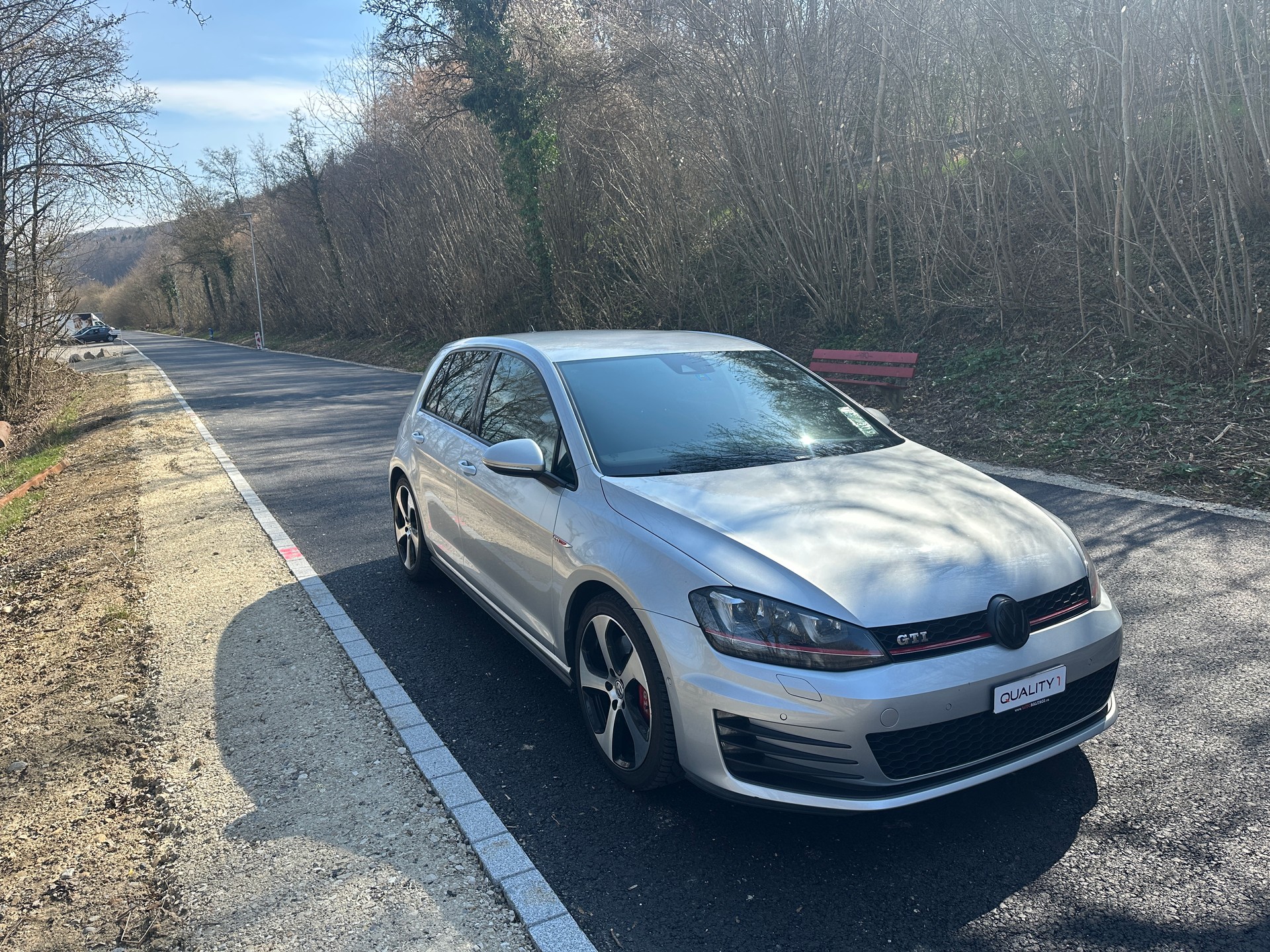 VW Golf 2.0 TSI GTI Performance DSG-image-3