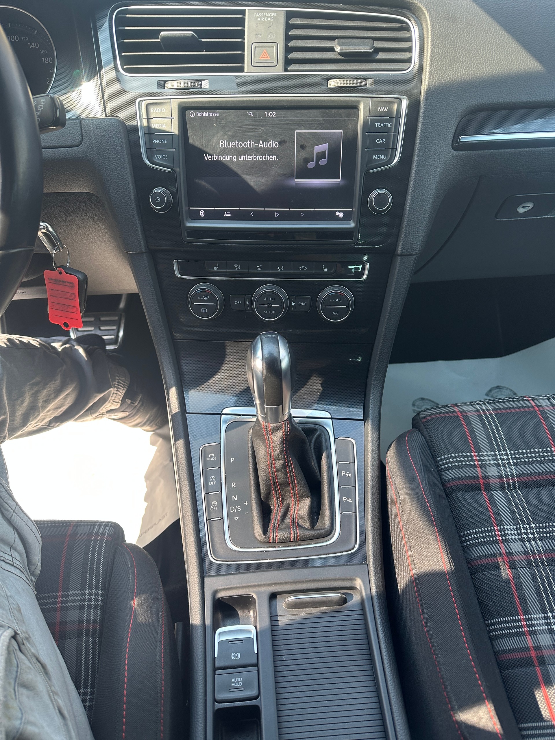 VW Golf 2.0 TSI GTI Performance DSG-image-14