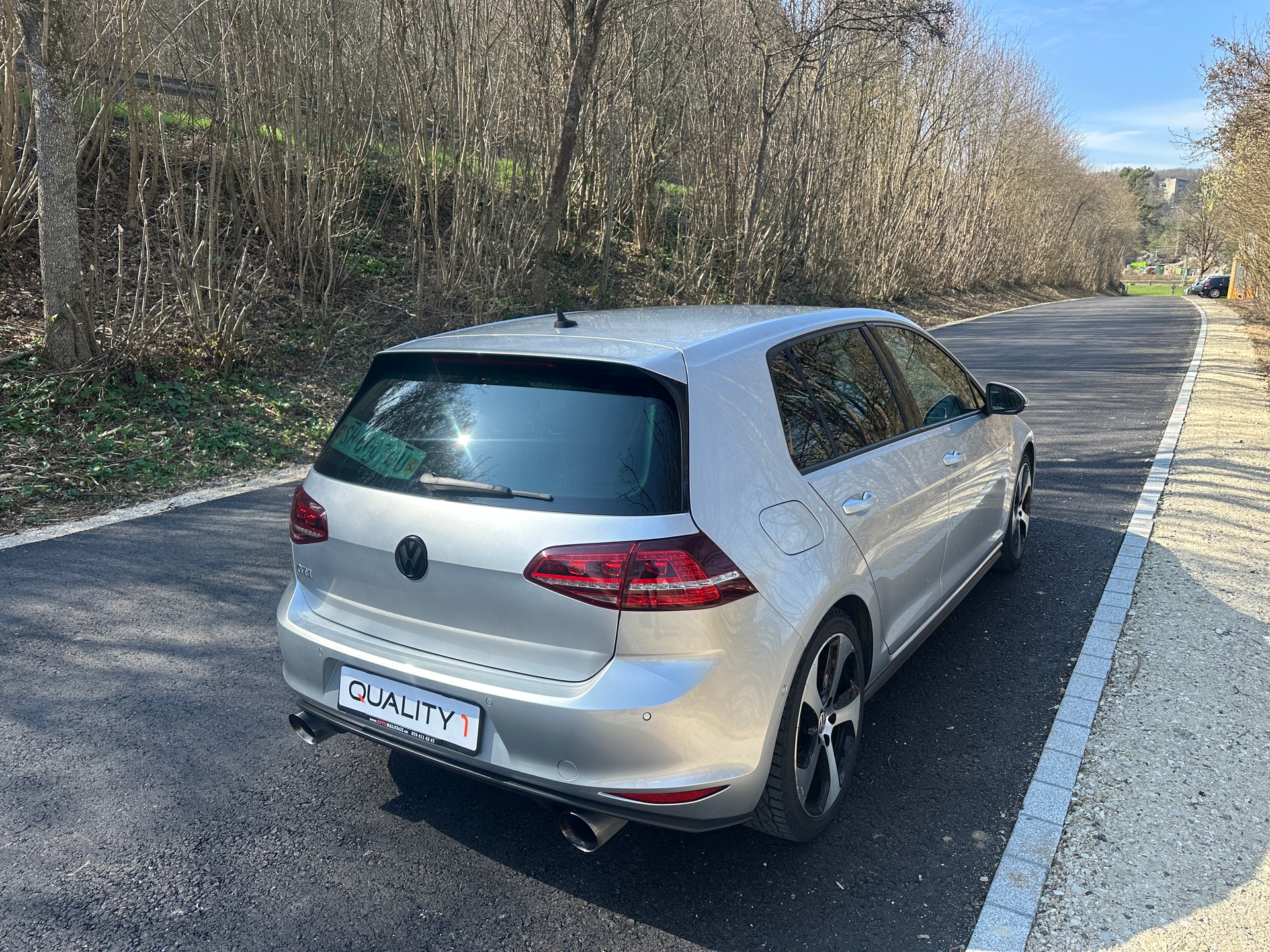 VW Golf 2.0 TSI GTI Performance DSG-image-5