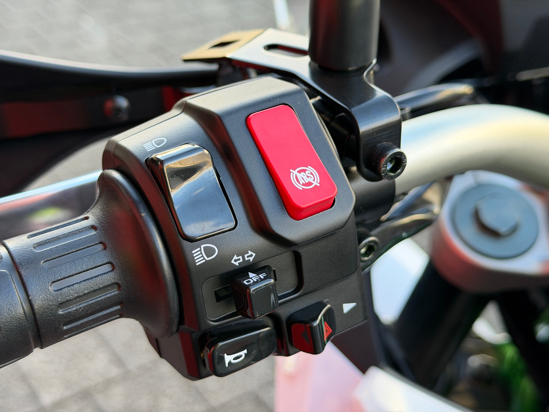 KAWASAKI KLE 500 SE-image-9