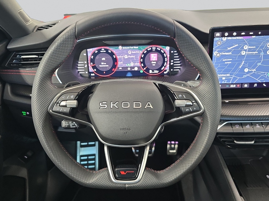 SKODA Octavia Combi 2.0 TSI RS DSG-image-12