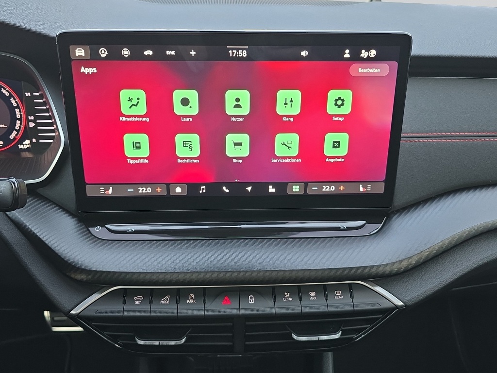 SKODA Octavia Combi 2.0 TSI RS DSG-image-14