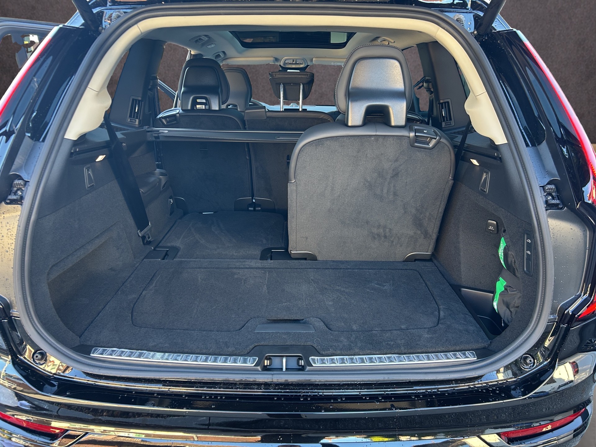 VOLVO XC90 2.0 T8 TE Plus Dark eAWD-image-12