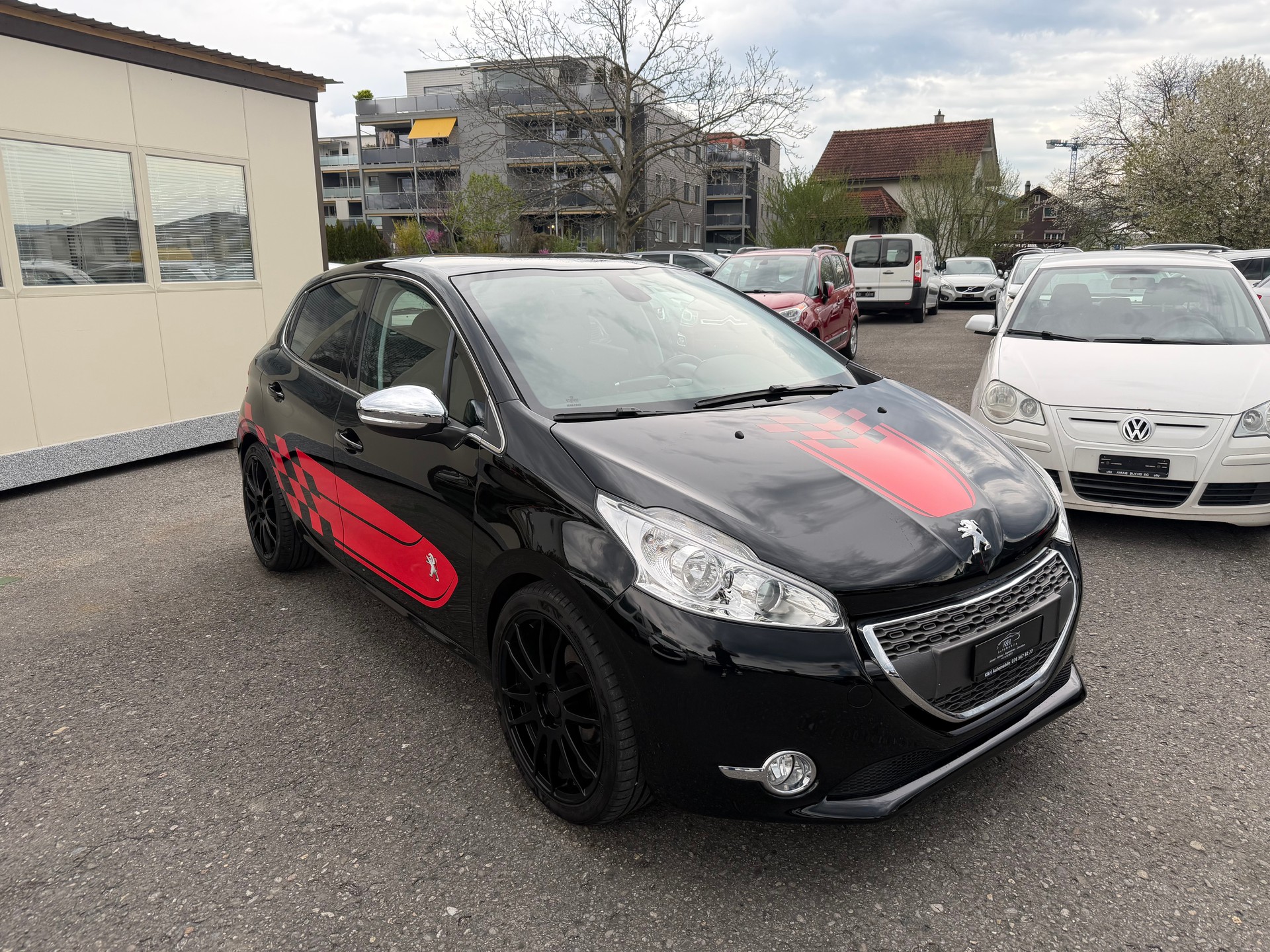 PEUGEOT 208 1.6 VTI Intuitive-image-3