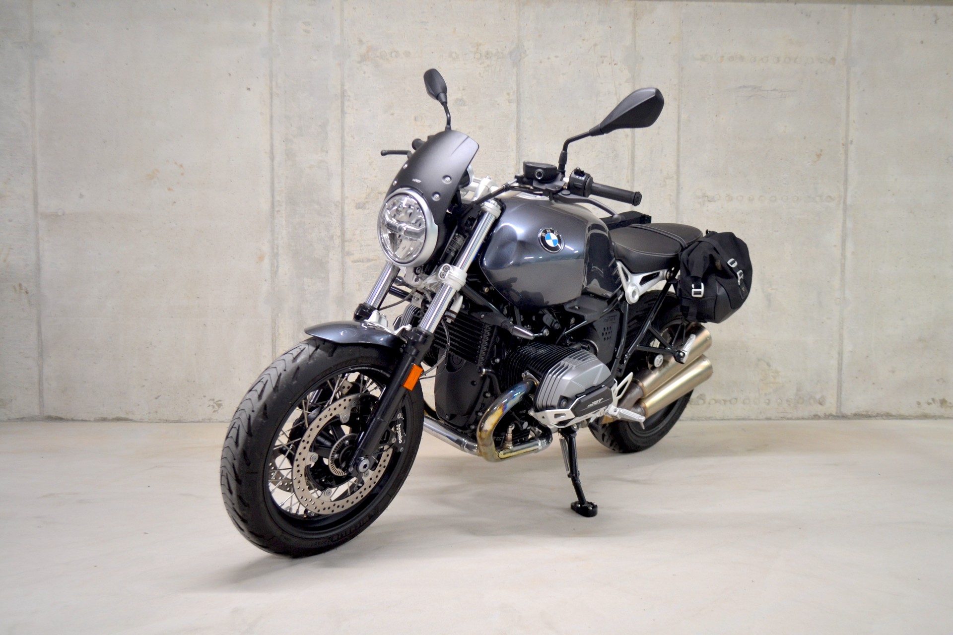 BMW R nineT Pure-image-1