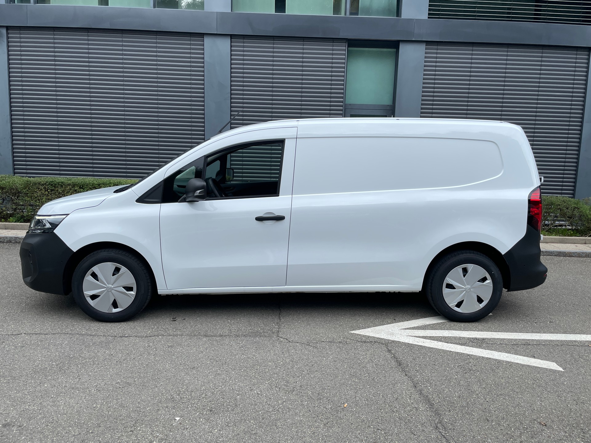 NISSAN Townstar EV45 kWh 22kW L2 Acenta-showroom-element-2