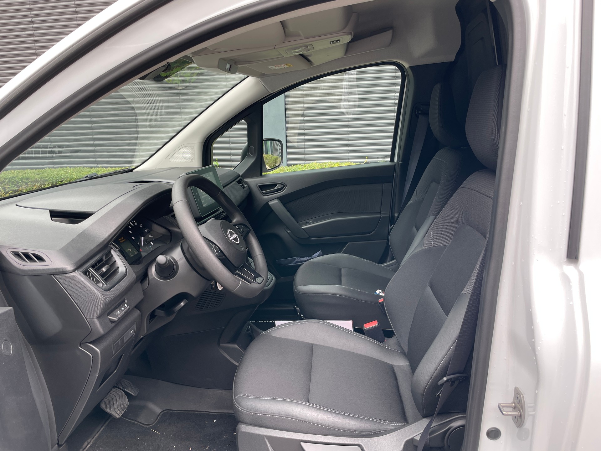 NISSAN Townstar EV45 kWh 22kW L2 Acenta-image-13