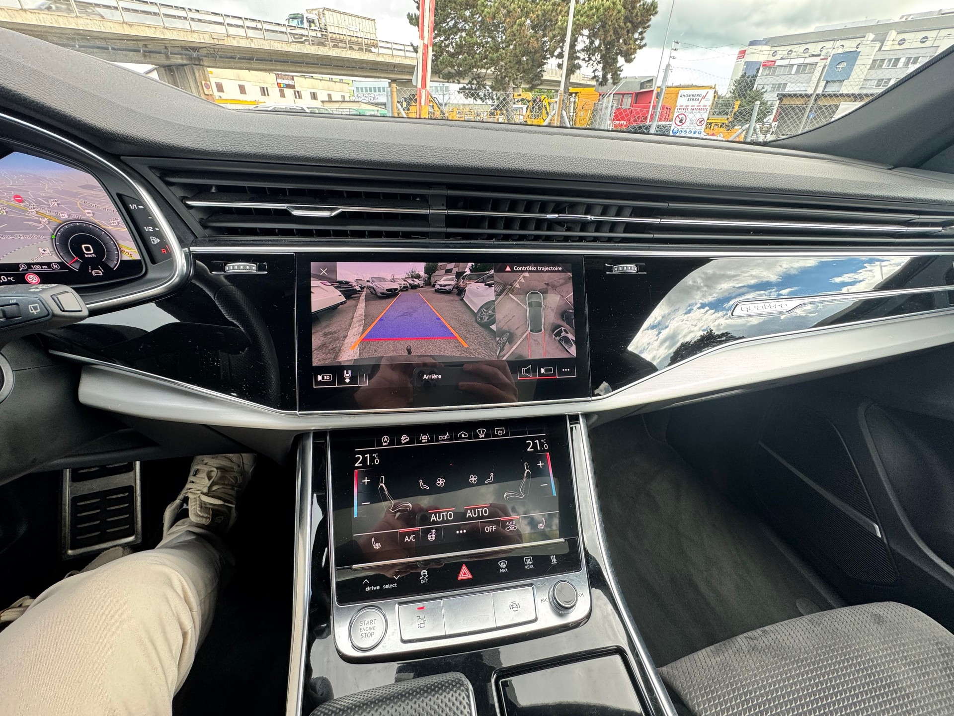 AUDI Q8 50 TDI S-Line quattro tiptronic-image-25