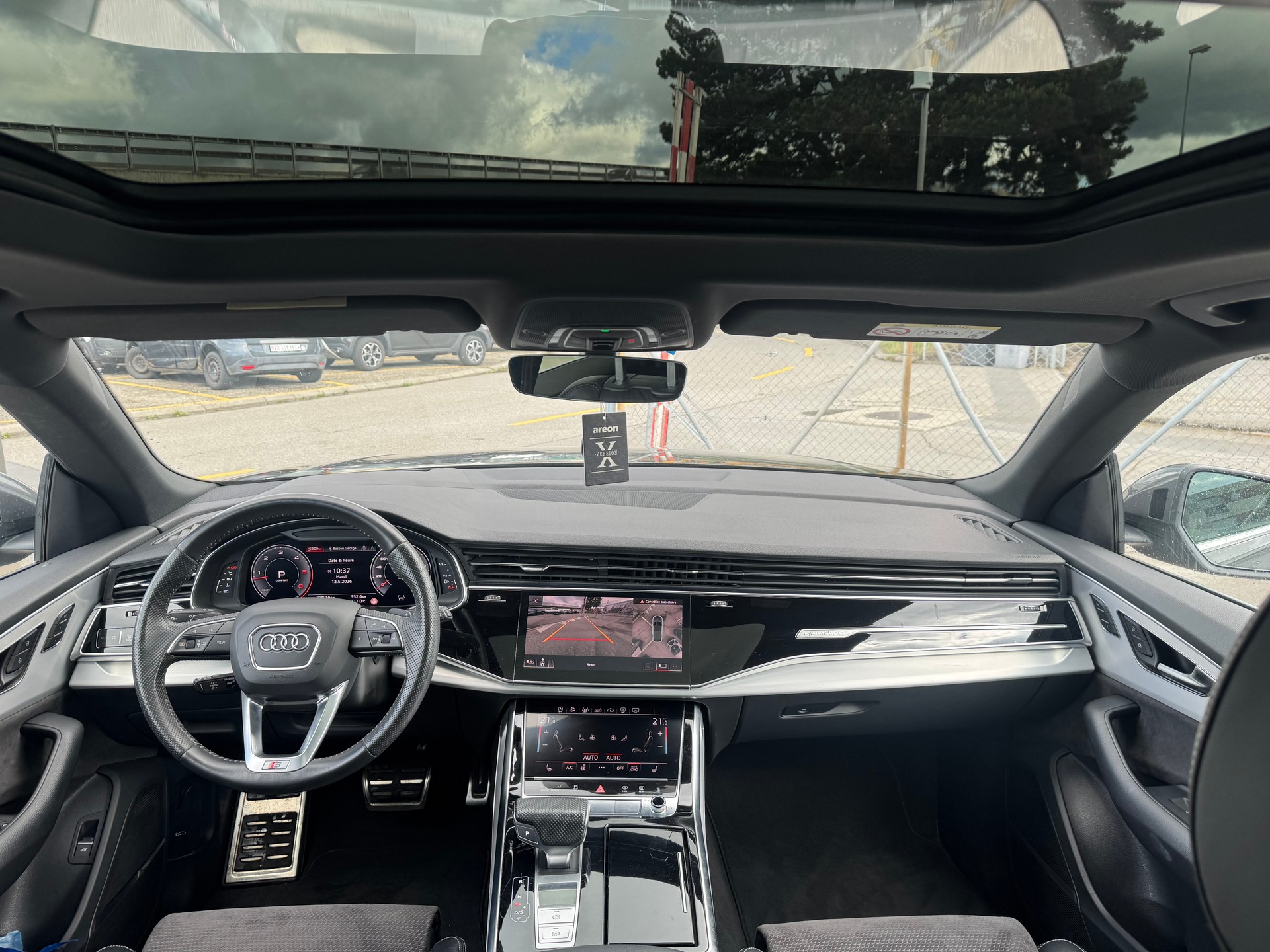 AUDI Q8 50 TDI S-Line quattro tiptronic-image-19