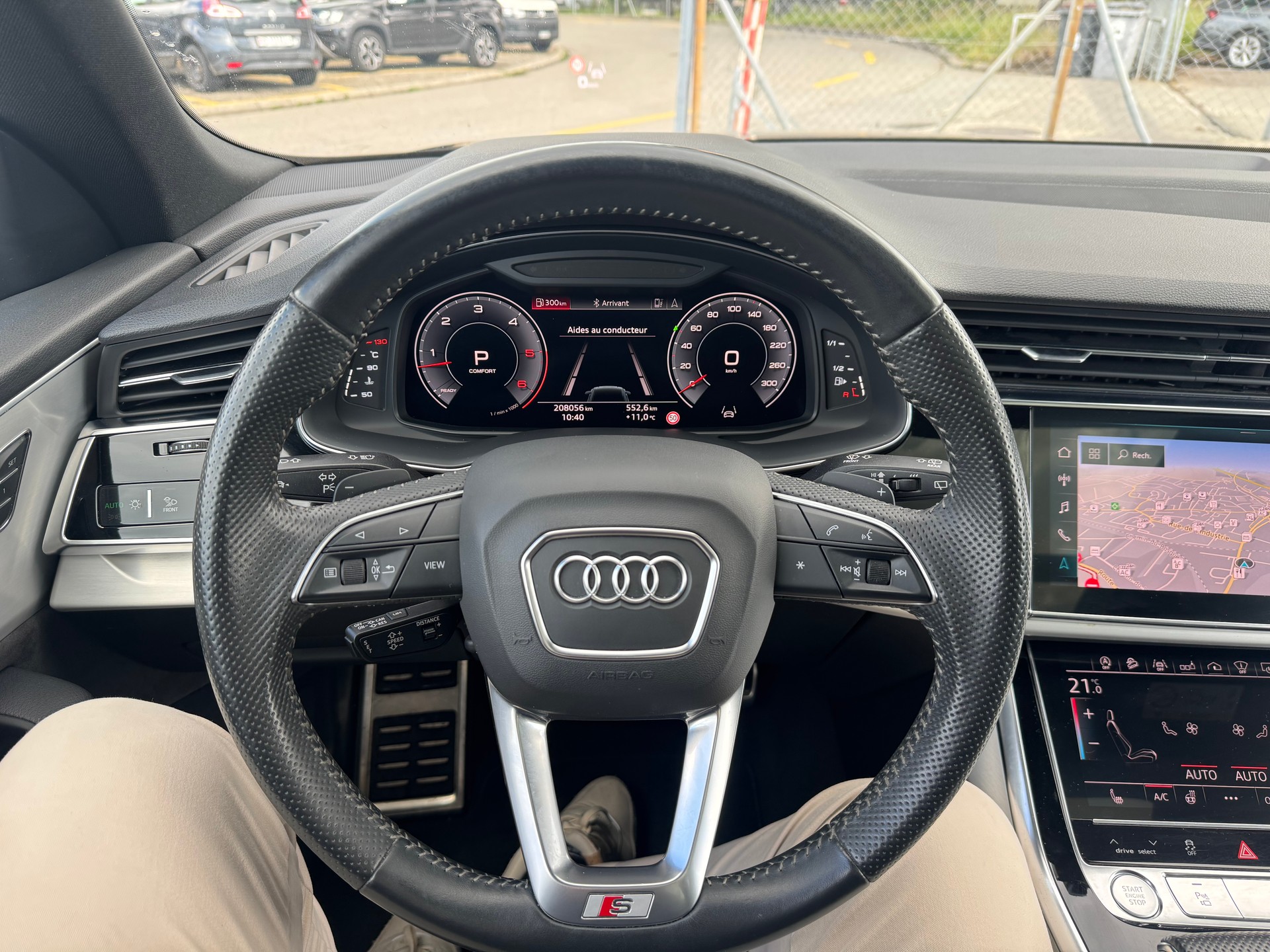 AUDI Q8 50 TDI S-Line quattro tiptronic-image-27