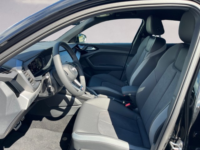 AUDI A1 Sportback 30 TFSI S Line Attraction S-tronic-image-9