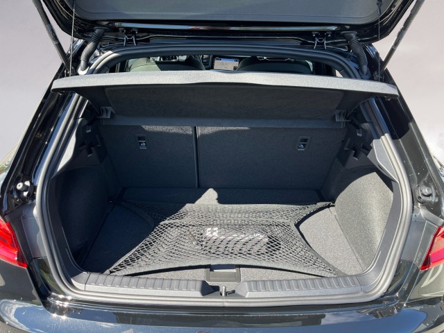 AUDI A1 Sportback 30 TFSI S Line Attraction S-tronic-image-18