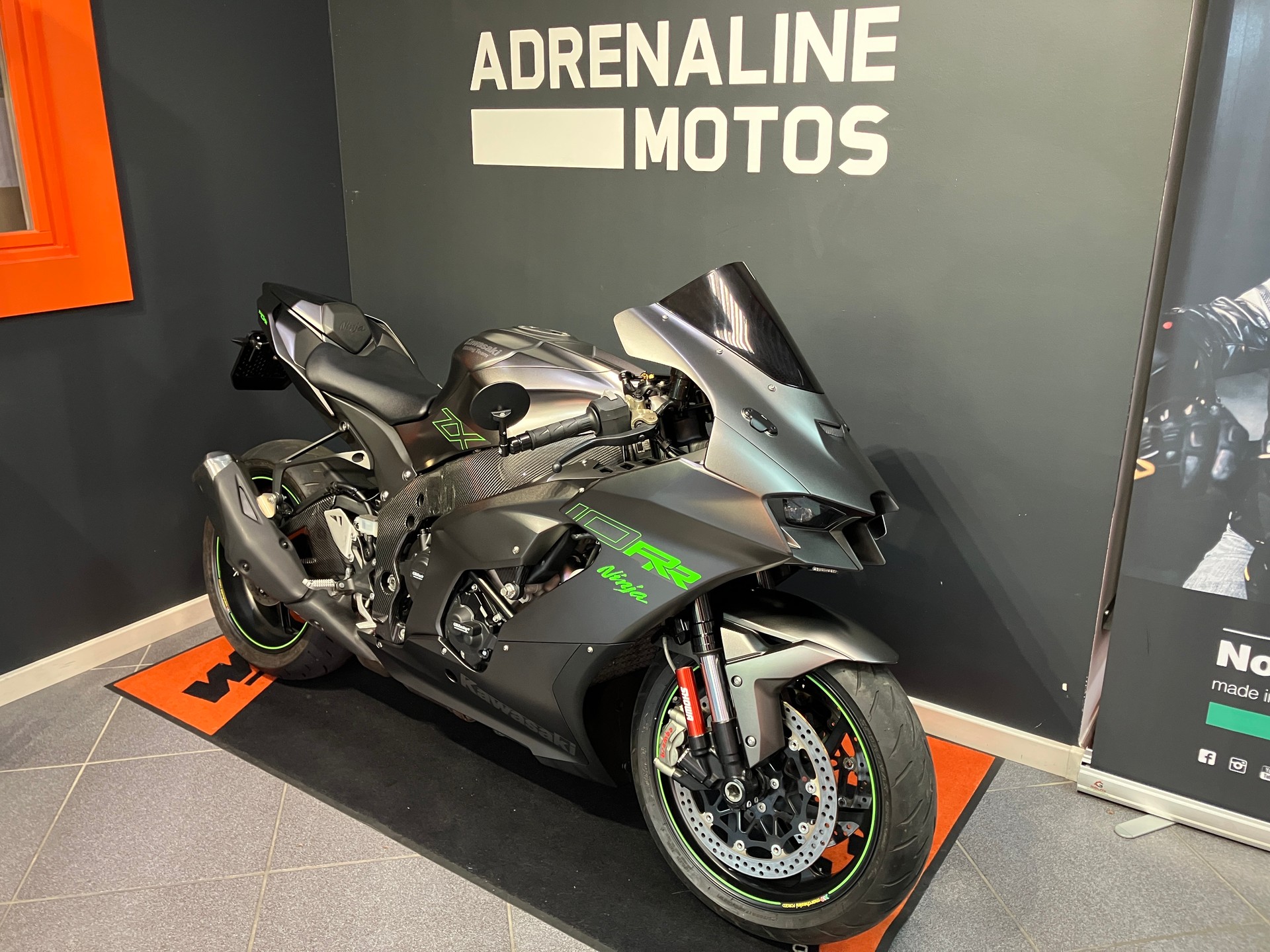 KAWASAKI ZX-10RR-image-1