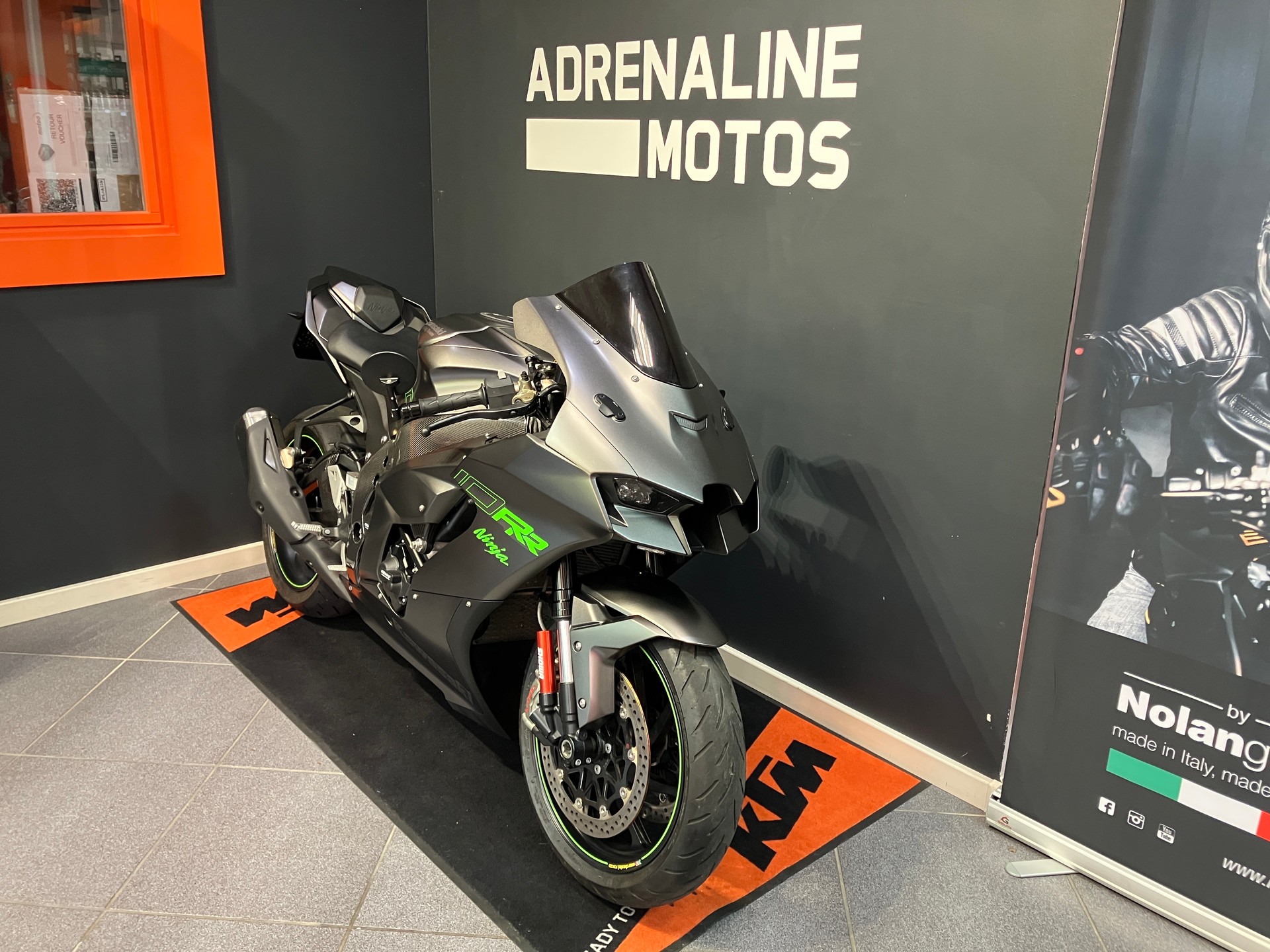 KAWASAKI ZX-10RR-image-2