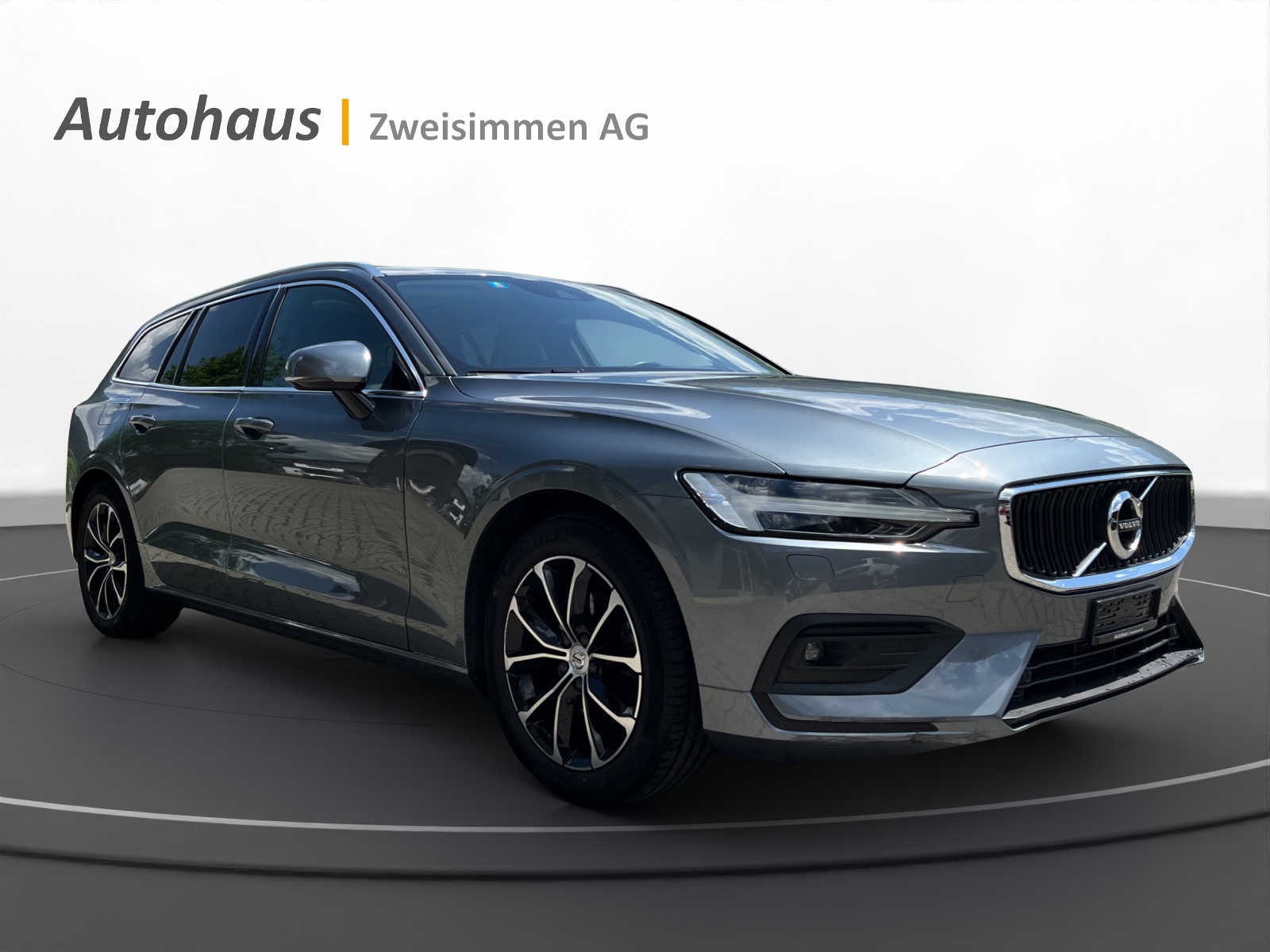 VOLVO V60 D4 Momentum Geartronic-image-4